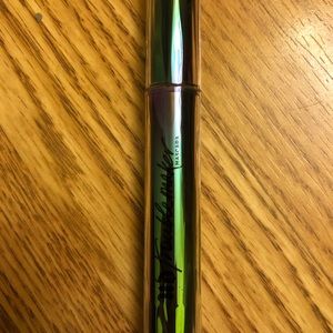 Urban Decay Troublemaker Mascara